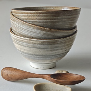 诺裔家 日本器 樱山窑尾形篤刷痕粉引技法亮釉手工拉坯米饭汤羹碗