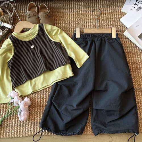 秋季韩版宽松休闲女童洋气工装裤条纹背心打底衫三件套ATZ2631