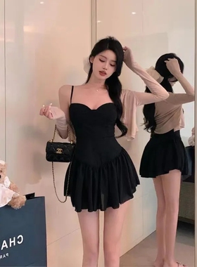 微胖辣妹黑色吊带连衣裙女夏季胖mm纯欲收腰一字肩性感小黑裙套装