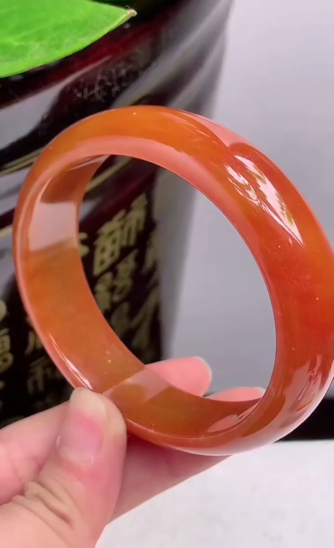 天然翡翠a货老坑冰种红翡轮胎宽边版女玉手镯子大圈口6061新品