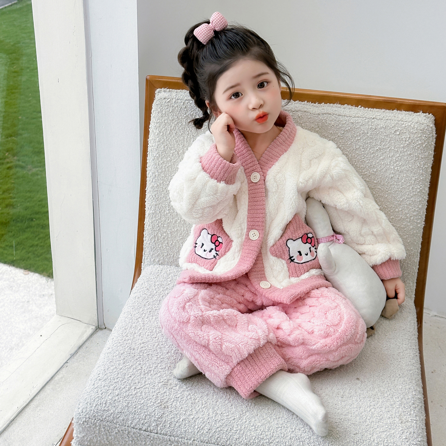 女童睡衣套装秋冬2025新款珊瑚绒