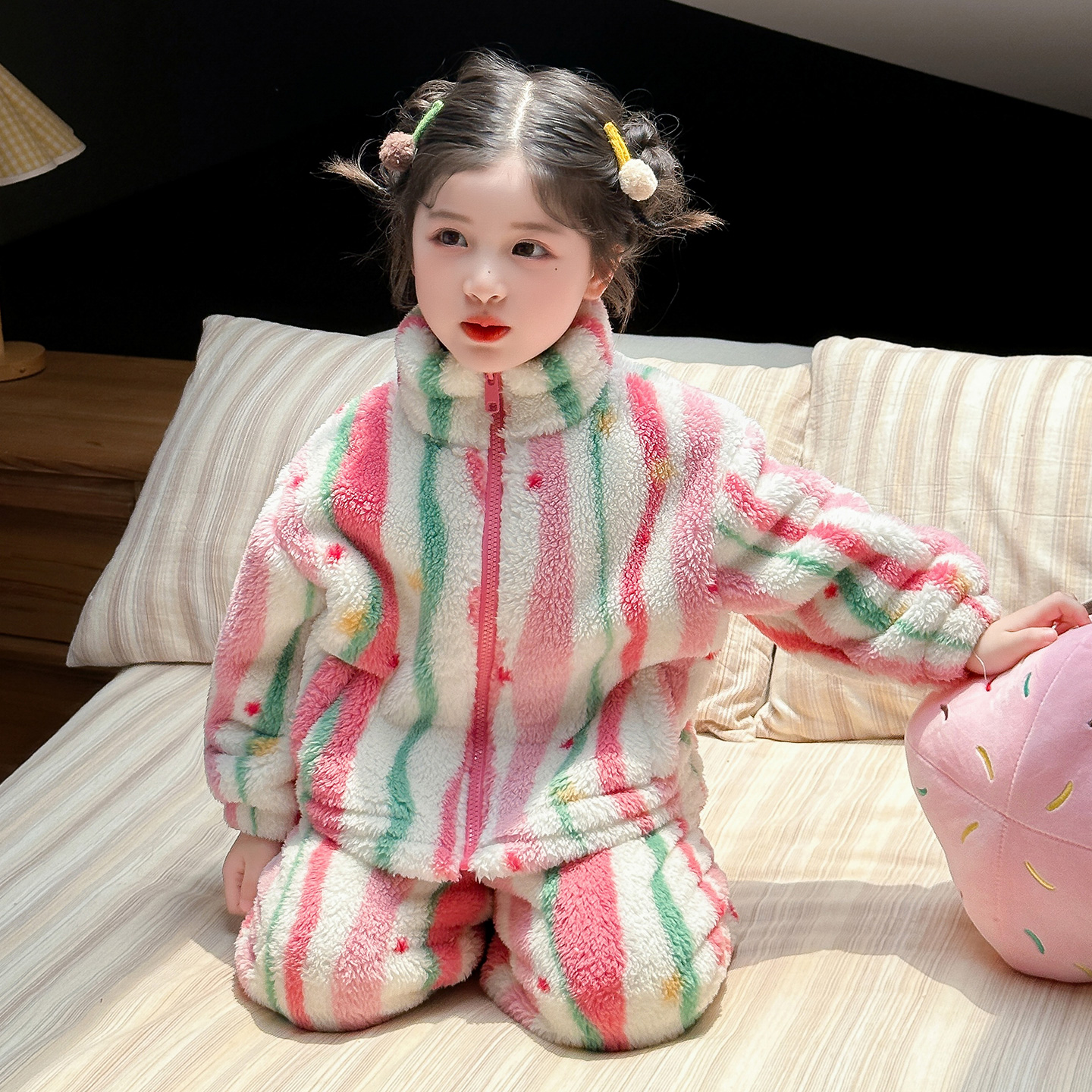 女童珊瑚绒立领睡衣秋冬款套装