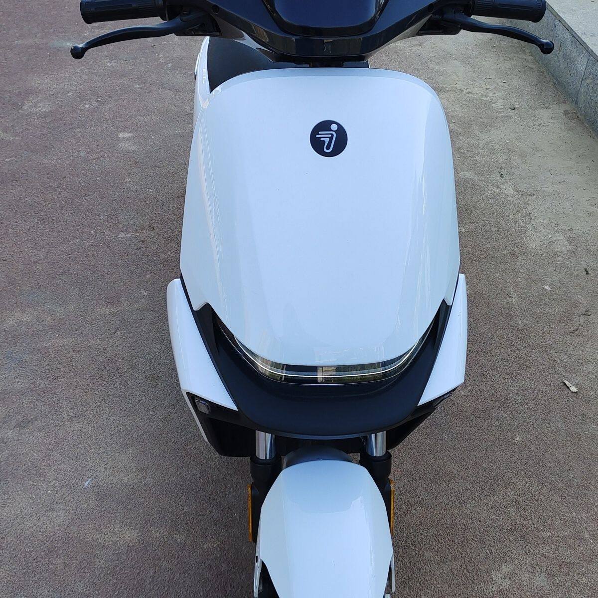 送牌酷版大九外卖车闪电侠电动自行车电瓶车锂电骑手快十二寸电机