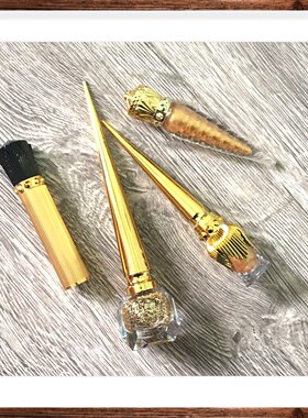 ChristianLouboutin金色限量版