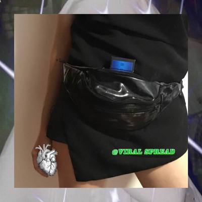 VIRAL SPREAD包邮出口百搭漆皮全黑胸包腰包两用街头嘻哈滑板