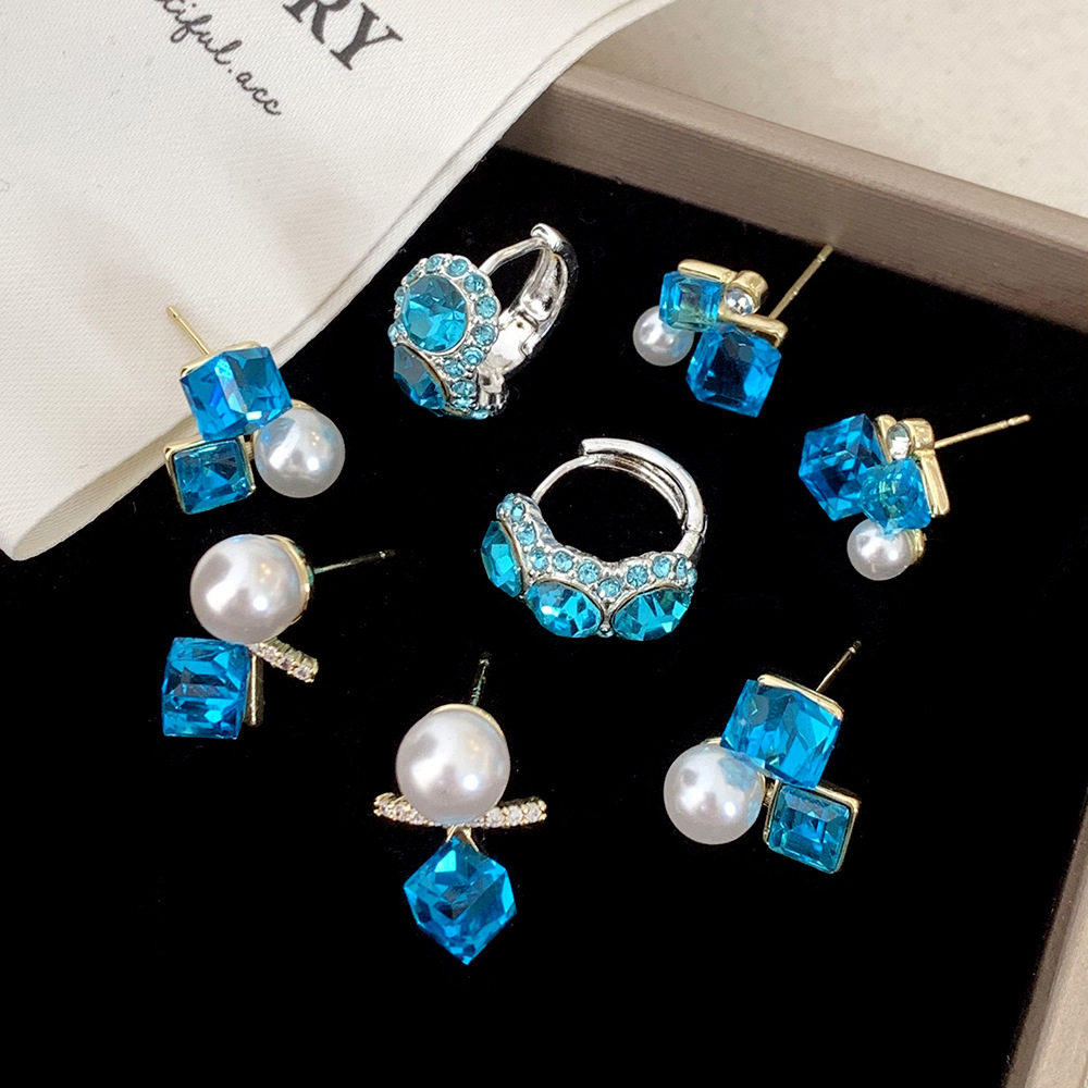 时尚小众设计感蓝色锆石耳钉合集个性百搭精致轻奢高级感耳饰品女,饰品/流行首饰/时尚饰品新,耳环,淘宝优惠券,粉丝福利购,淘宝优惠卷