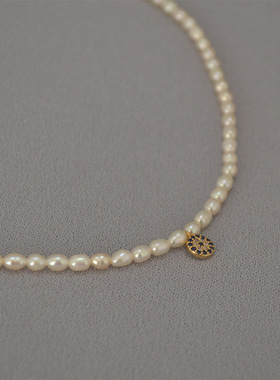 法式复古优雅温柔淡水米粒珍珠蓝色尖晶土耳其眼睛短款项链锁骨链