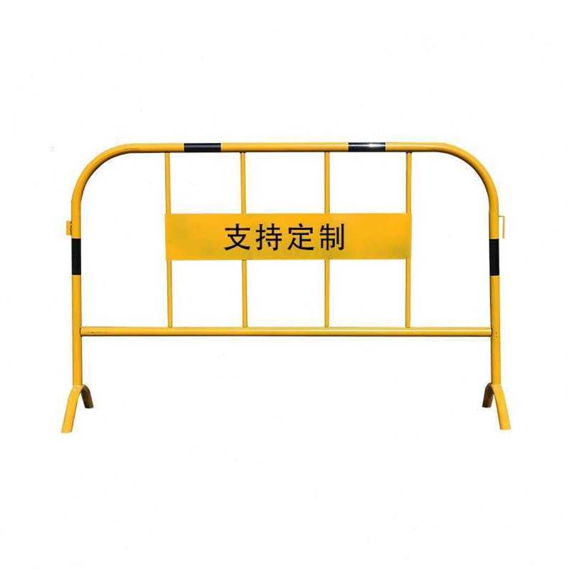 艾科堡钢制铁马护栏组合式交通围栏临时钢管护栏140cm宽95cm高黄