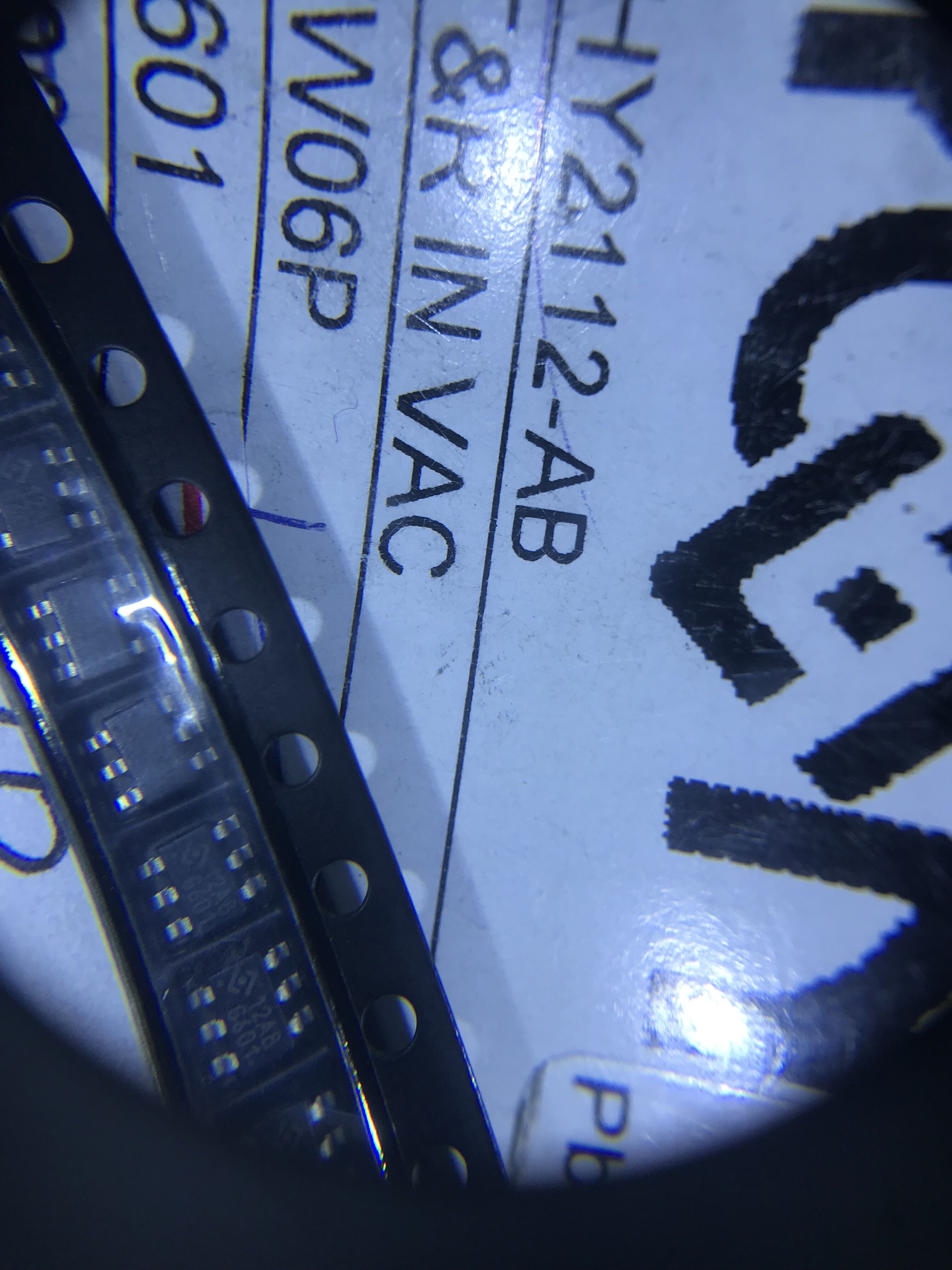 EUP7967A-28VIR1    H017-1 HY2112-AB HZU30B-JTRF IME0103B