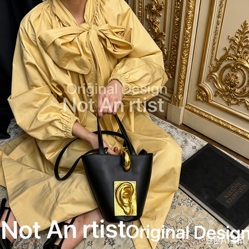 海外订单金色人体美学耳朵耳廓立体造型水桶包单肩斜挂手拿包百搭