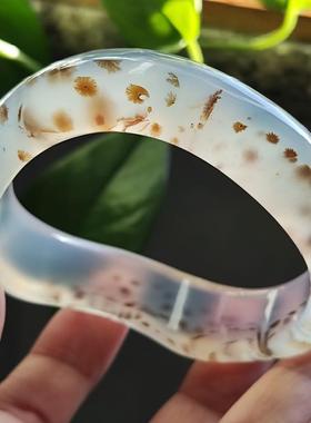 春和景明 纯天然海洋玉髓玛瑙手镯扭扭镯白冰底成型小花飘满圈 58