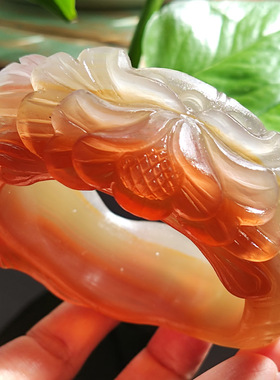 玛瑙印象 连年有余 纯天然巴西老料玛瑙雕刻手镯冰粉胖锦鲤手镯60