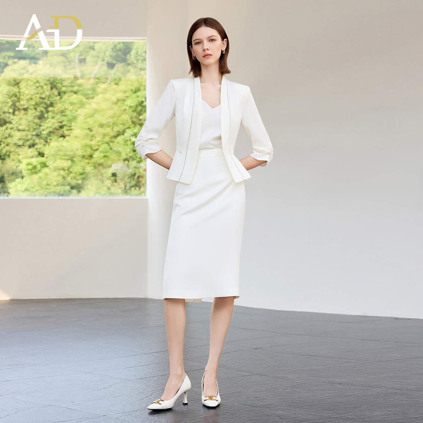 AD职业装套装女2025新款气质女神范高端白色西装外套半身裙两件套