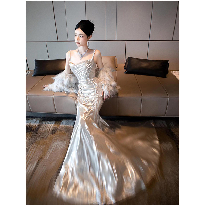 晨袍女2025新款鱼尾吊带敬酒服新娘订婚礼服宴会气质主持人晚礼服,女装/女士精品,礼服/晚装,淘宝优惠券,粉丝福利购,淘宝优惠卷