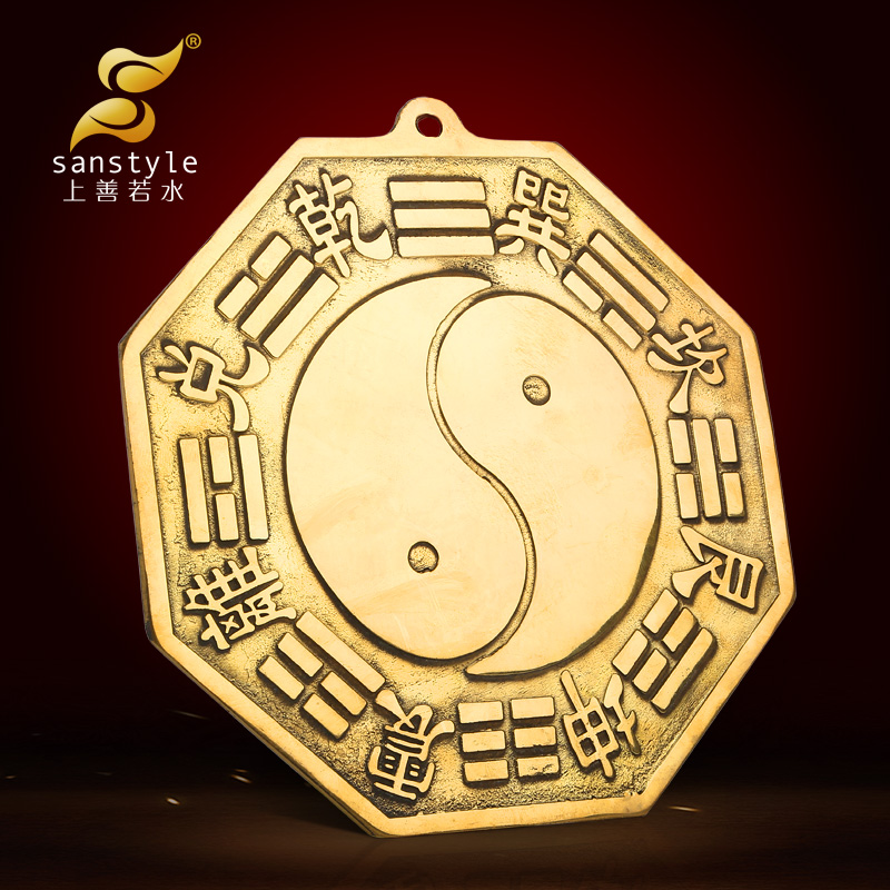 上善若水铜八卦镜摆件