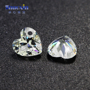 7A单孔白锆心形合成锆石裸石 右上角打孔白色透明色锆石耳钉配石