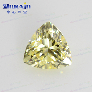 肥三角鹅黄色锆石柠檬黄色裸石戒面 胖三角形美甲耳钉钻镶嵌散珠
