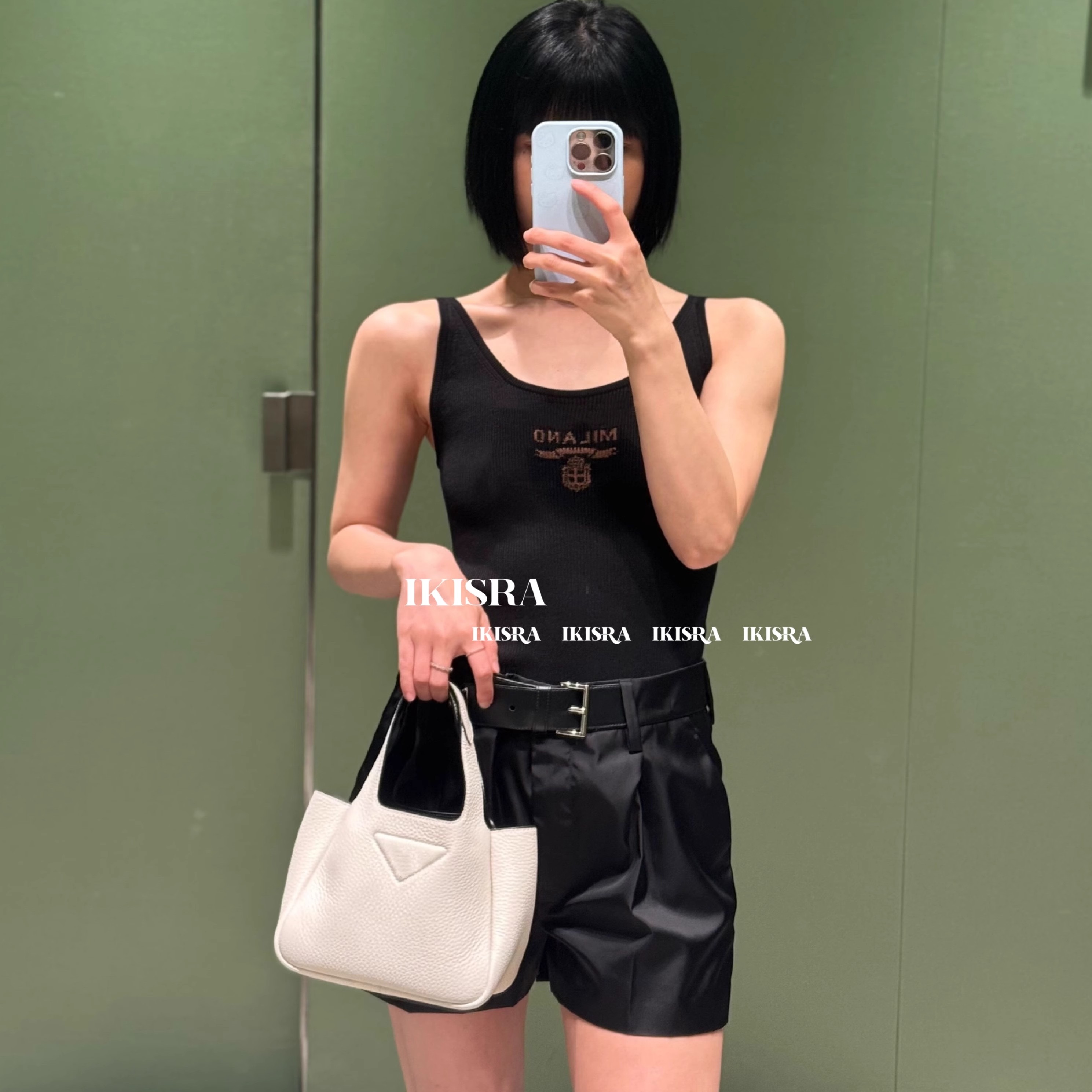 修身显瘦刺绣字母无袖针织背心女
