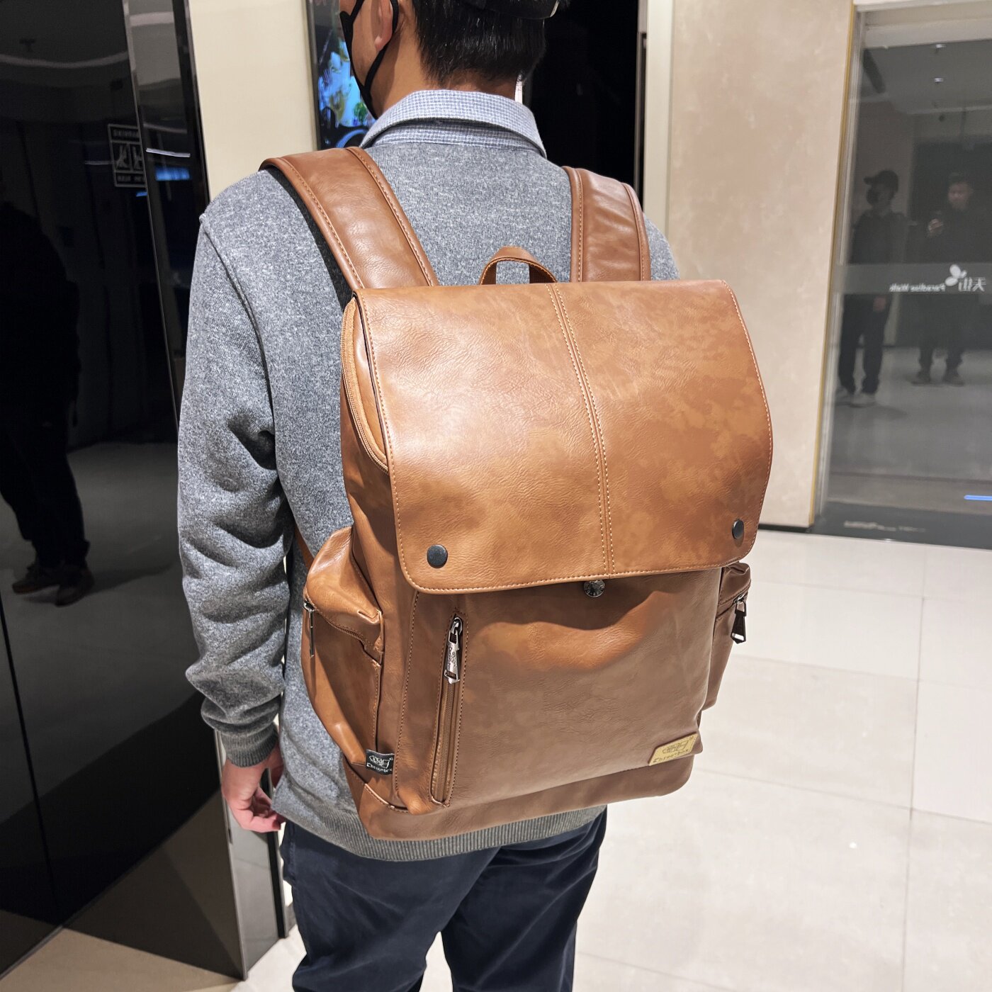 2026韩版潮流男士PU皮双肩包大包休闲旅行背包学生学院风校园书包