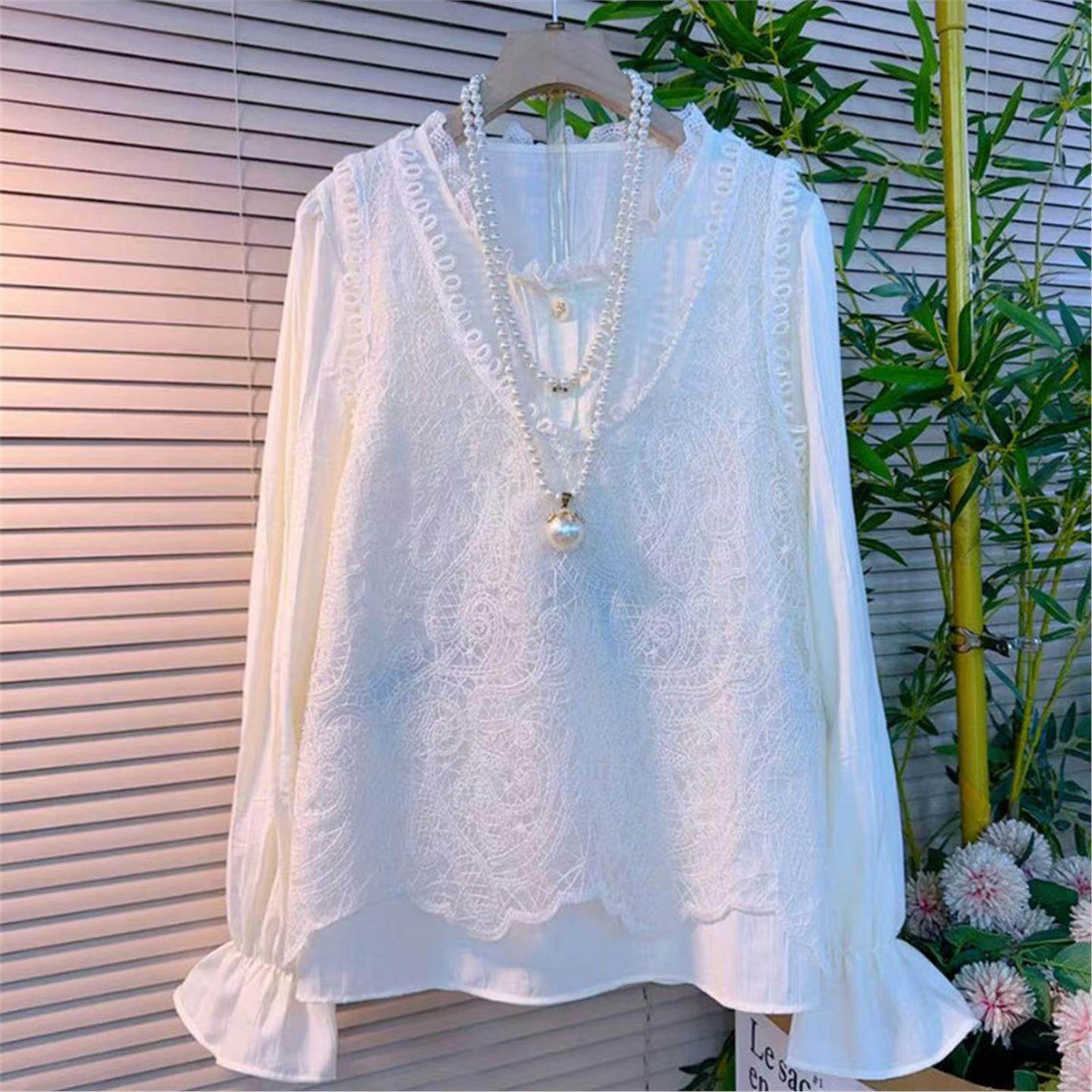 大码女装春季新款时尚白色V领蕾丝马甲打底衬衫两件套女复古套装,女装/女士精品,大码套装,淘宝优惠券,粉丝福利购,淘宝优惠卷