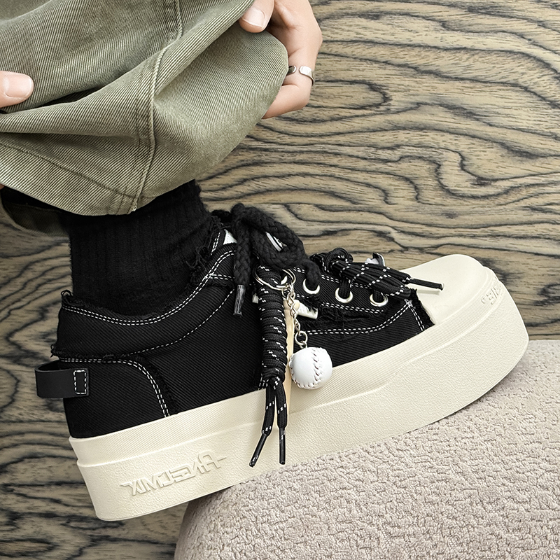 高级感痞帅布鞋轻奢厚底增高板鞋