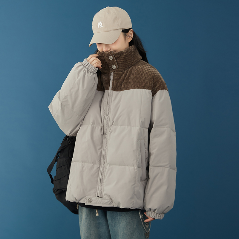 宽松拼接短款立领白鸭绒羽绒服