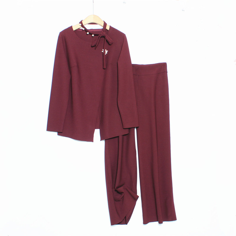 2025年春新款时尚圆领钉珠百搭显瘦卫衣套装阔腿裤两件套女小个子