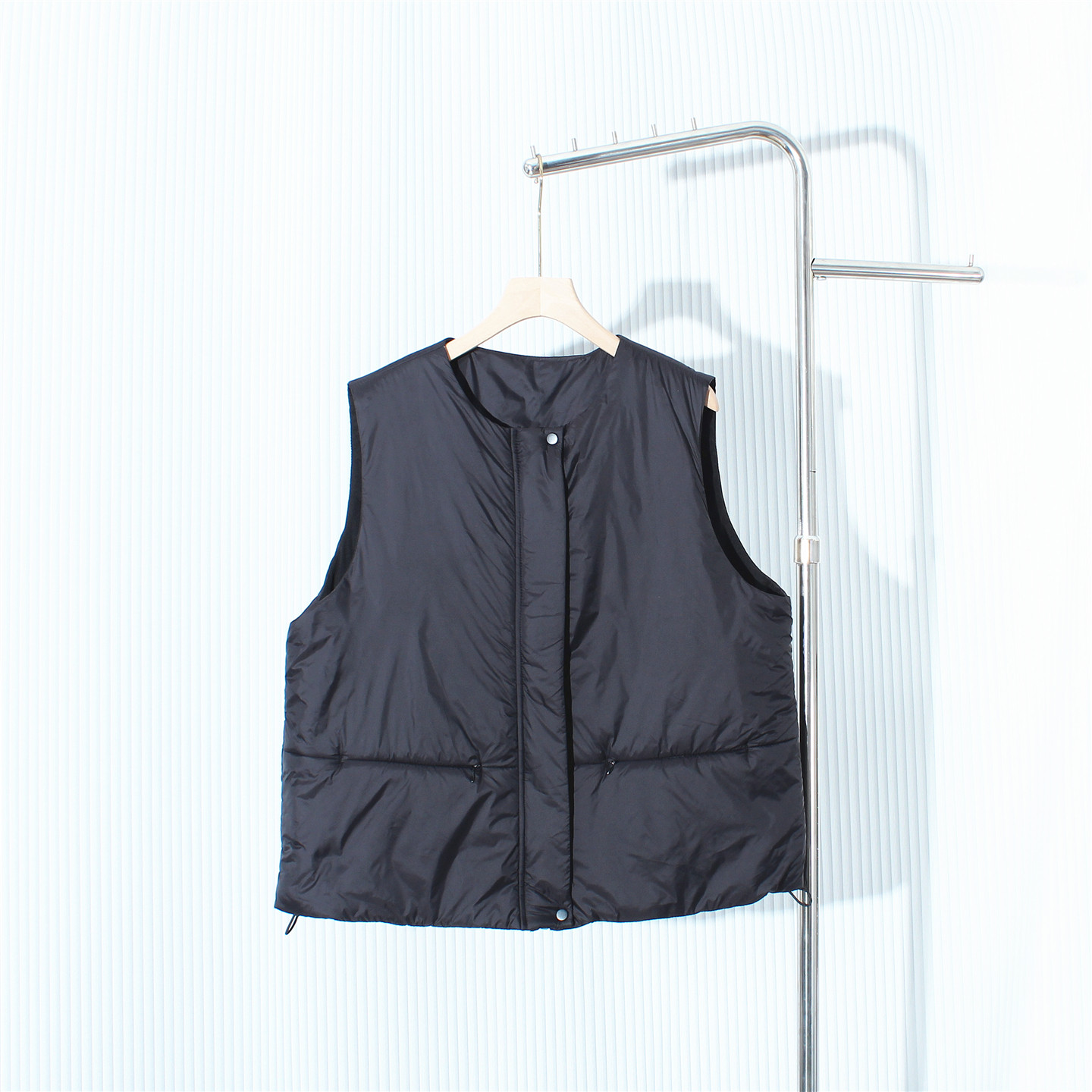 黑色夹棉马甲女士冬季新款时尚宽松显瘦无袖背心纯色保暖马夹外套