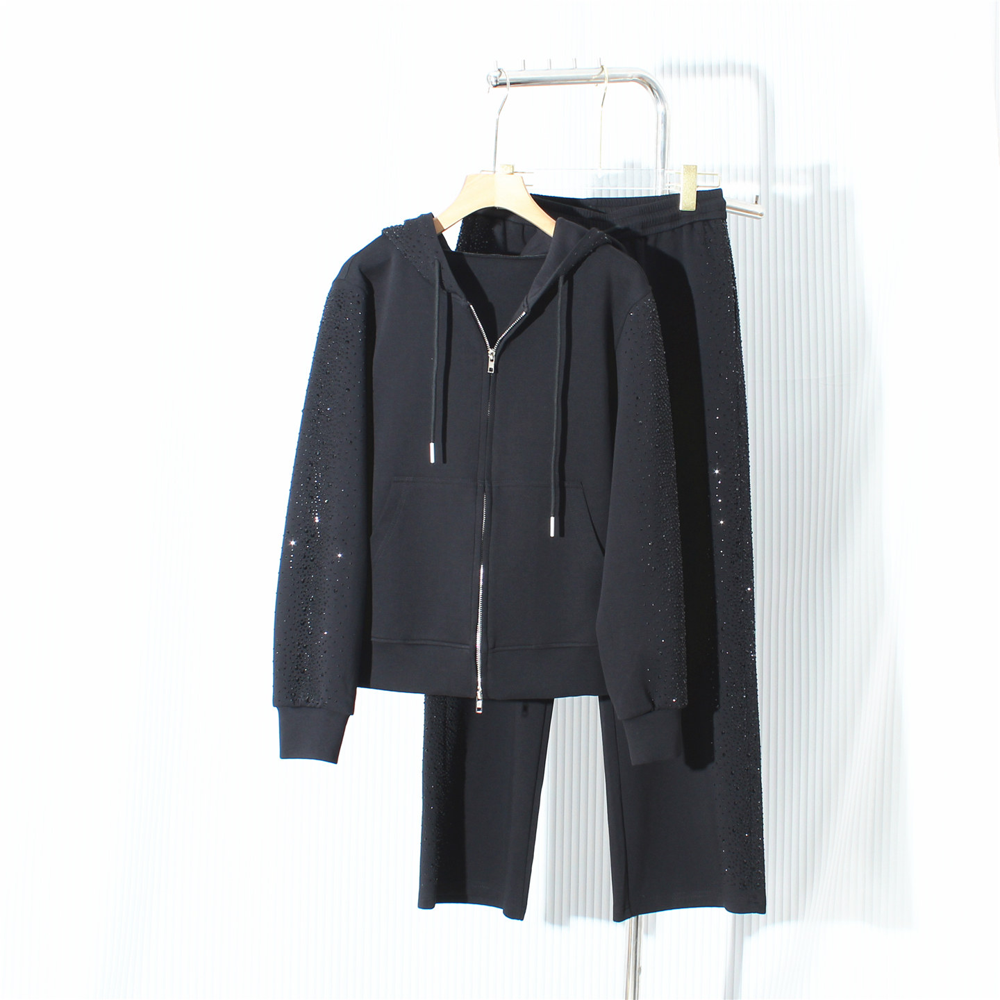 爆闪银河系烫钻连帽短款外套拉链卫衣拖地阔腿弯刀裤小子减龄套装