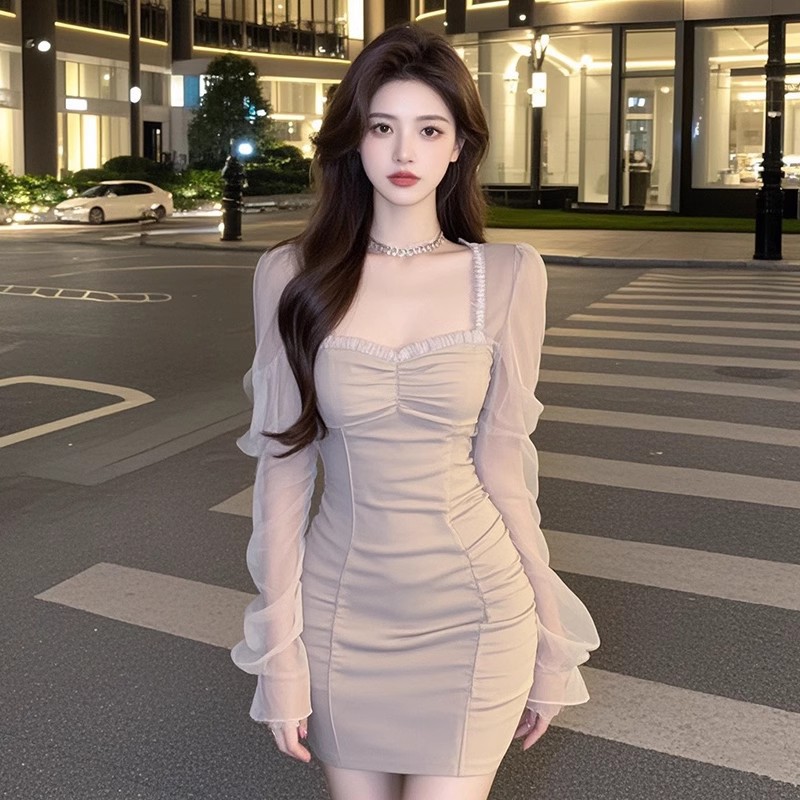 新款名媛风方领露锁骨连衣裙女千连衣裙