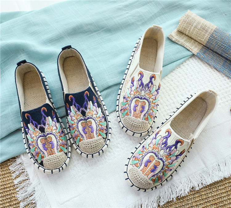 2024新款老北京千层布底布鞋学生春女士圆头布鞋花朵汉服平底古装