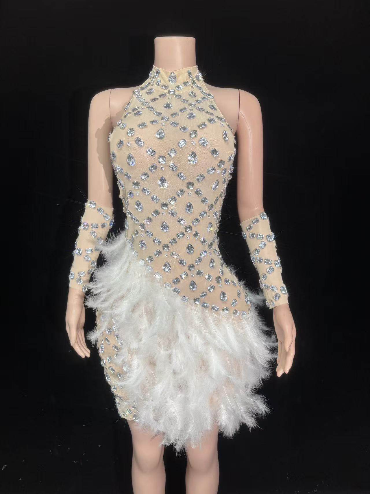 越南原创小众设计师品牌纯手工有工期挂脖连衣裙女重工钻石礼服,商务/设计服务,礼品定制,淘宝优惠券,粉丝福利购,淘宝优惠卷