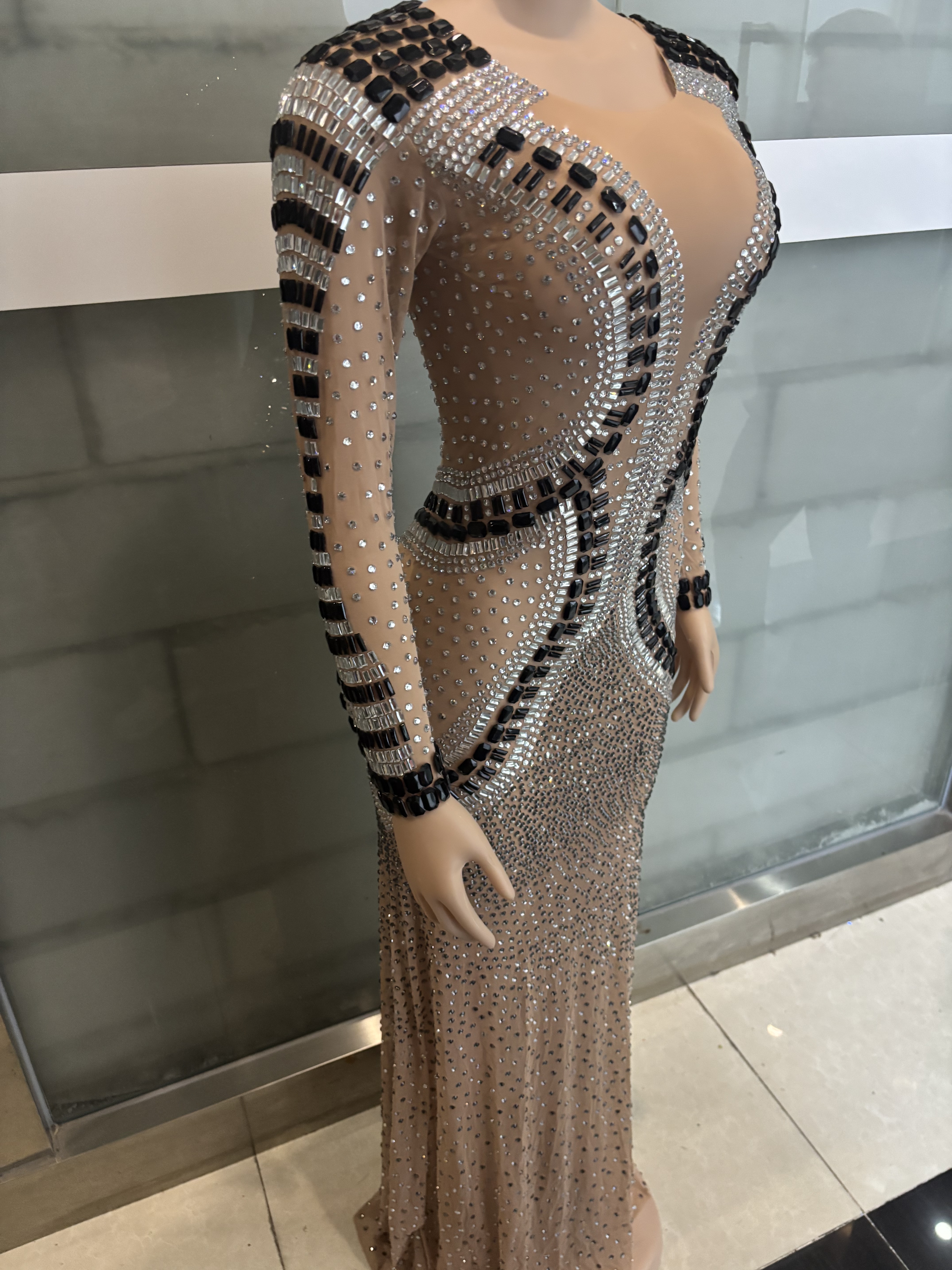 新款钻石礼服裙跨年晚会闪亮复古长裙优雅模特的派对俱乐部礼服