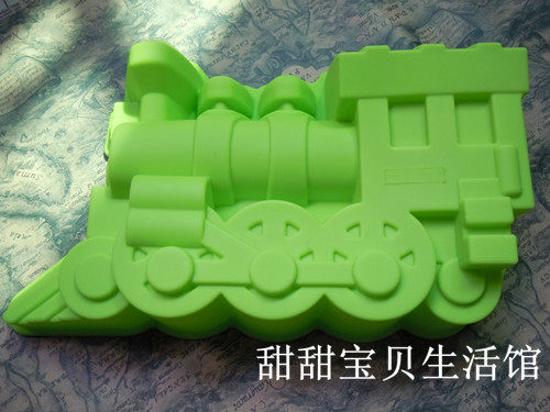 手工自制3D立体创意DIY西点食品托马斯火车头造型硅胶大蛋糕模具,厨房/烹饪用具,烘焙模具,淘宝优惠券,粉丝福利购,淘宝优惠卷