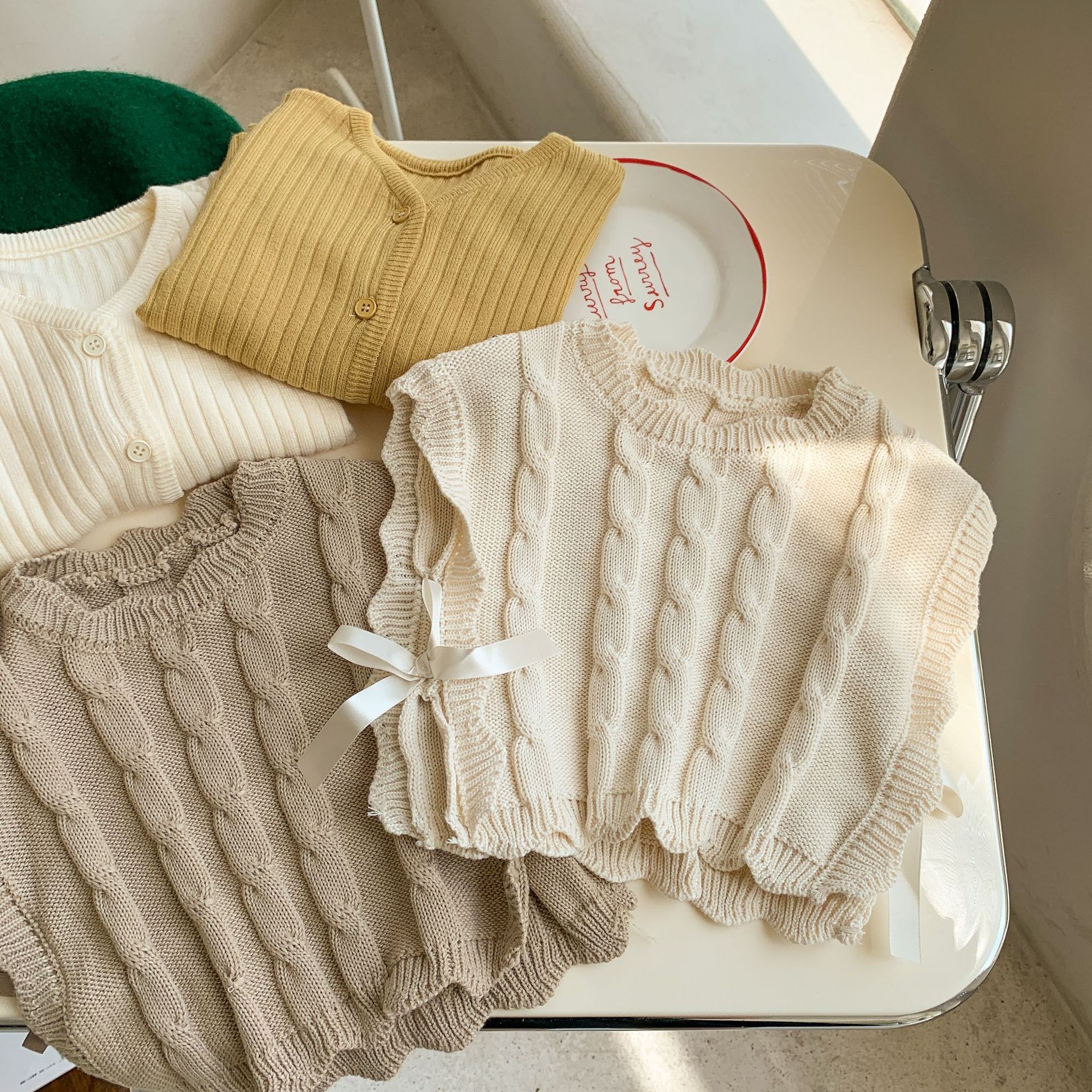 女童秋冬森系花边针织背心上衣