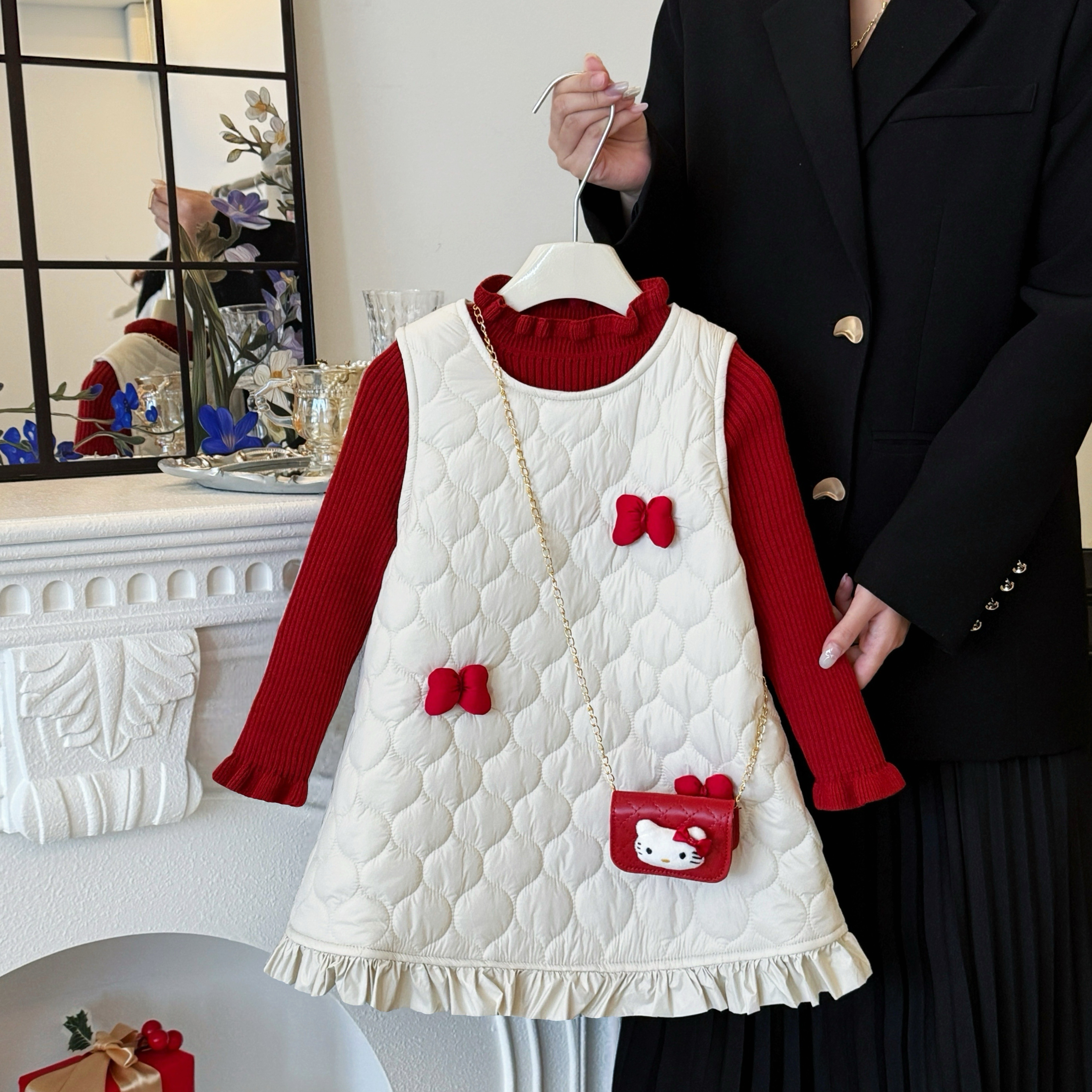 女童秋冬加厚KT蝴蝶结背心连衣裙