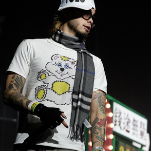 THOME「KT2」2026巡演卡通印花短袖T恤男街头休闲风白色动漫潮男