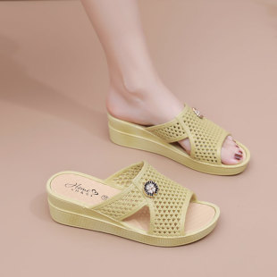 居家夏季 拖鞋 坡跟防滑松糕鞋 时尚 社会厚底女士凉 女高跟外穿新款