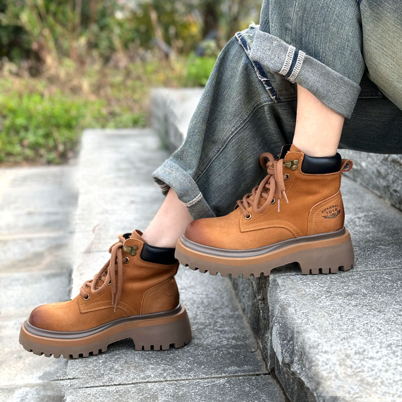 时尚帅气头层牛皮厚底马丁靴