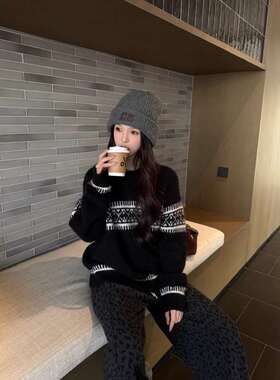 时尚费尔岛圆领羊毛加厚保暖毛衣女秋冬休闲长袖针织衫