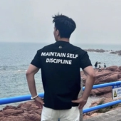 美式 T恤宽松肌肉男索罗娜健身训练衣服 复古背后印花标语运动短袖