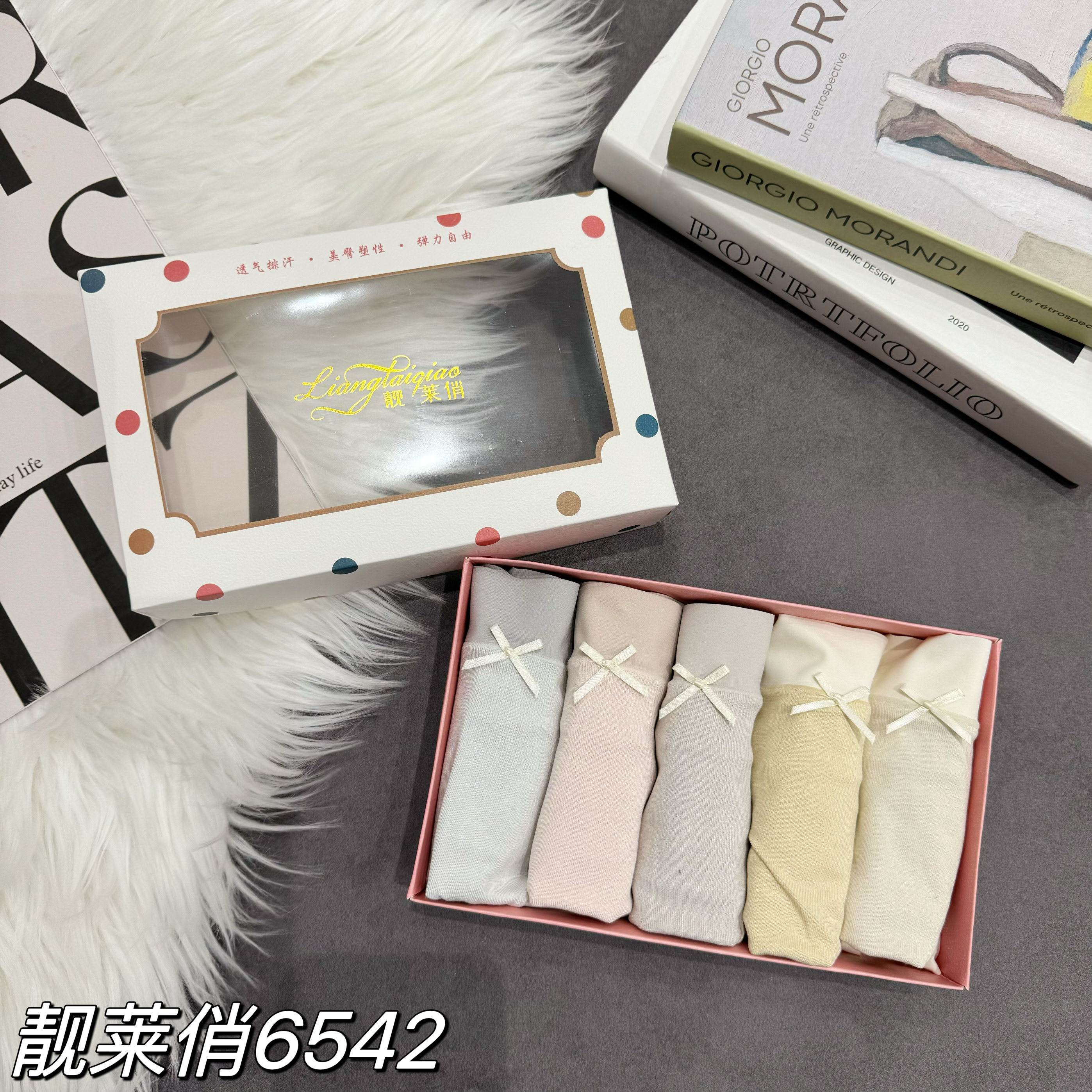 靓莱俏6542五条礼盒装可爱蝴蝶结少女内裤抗菌透气包臀三角裤头
