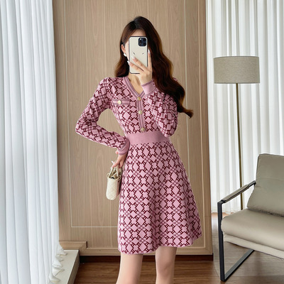 广州十三行女装名媛小香风气质针织连衣裙女秋高腰A字粉色毛衣裙