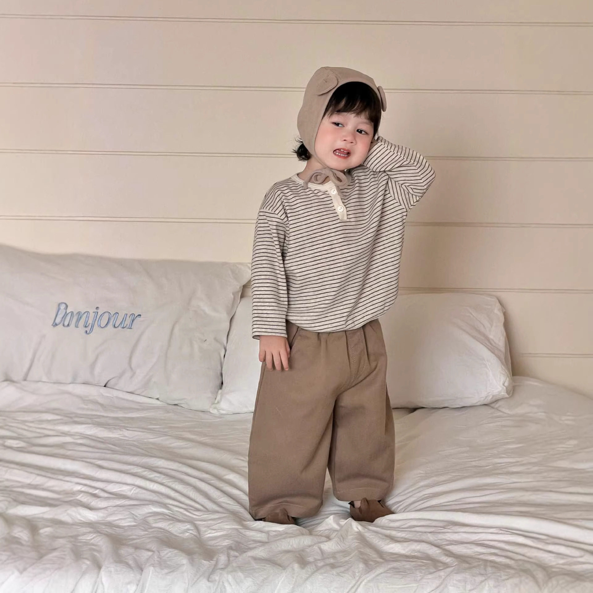 宝宝春装2026新款韩版童装儿童衣服春款套装男童条纹T休闲两件套