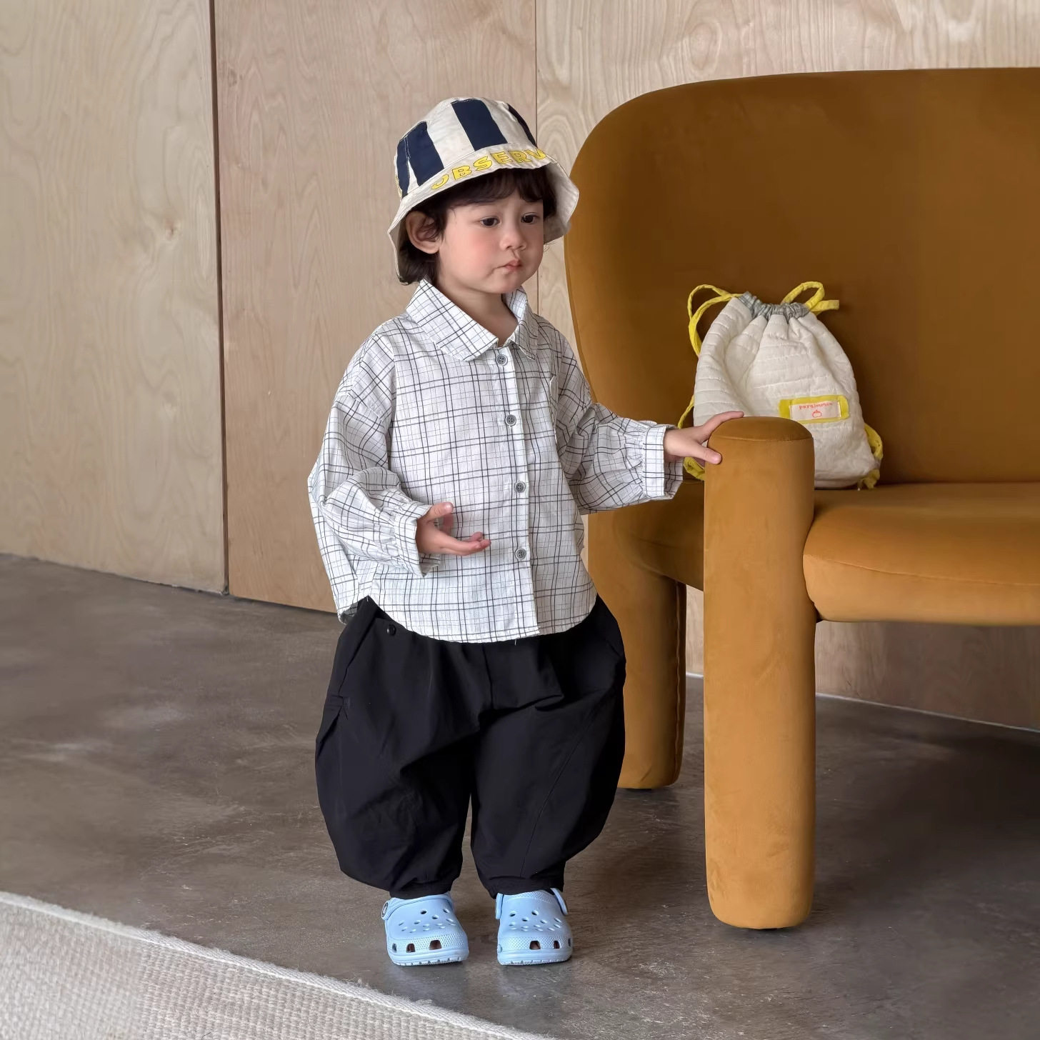 儿童衣服韩版春装宝宝春装2026童装衣服男童格子衬衣休闲裤套装