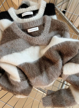 CHAO级推荐~咖色条纹羊绒软糯毛衣女2025年欧货圆领浣熊绒针织衫