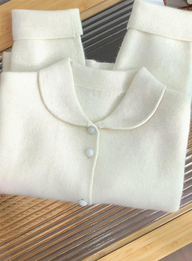 CHAO火推荐！一眼心动！白色翻领浣熊绒毛衣女秋季珍珠扣开衫外套