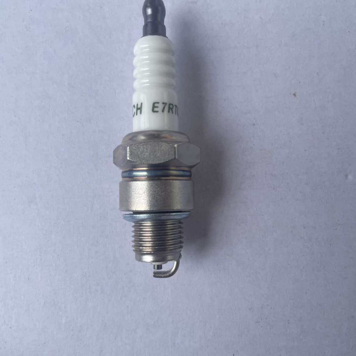 航凯船外机2冲6/12/18马力发动机汽油机推进器 火花塞 通用款图片