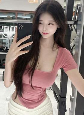 韩国代购正品 YM213巨舒服人手一件~性感女人味方领露腰短袖T恤se