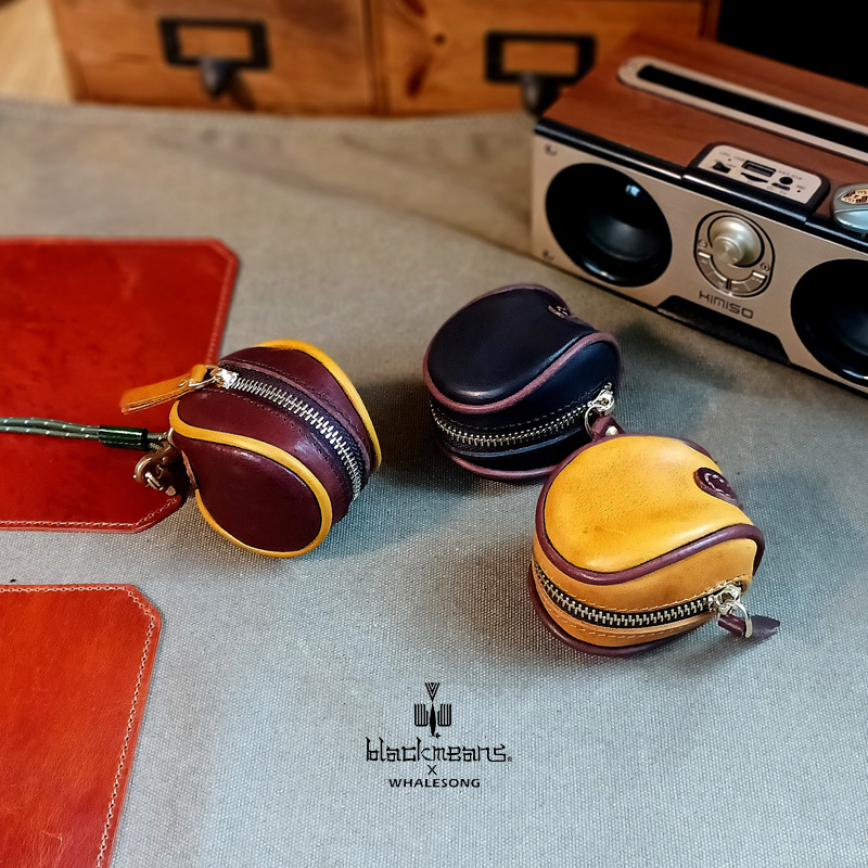 胖嘟嘟大嘴怪搞怪又可爱 头层油蜡植鞣牛皮钥匙包 纯铜扣零钱包